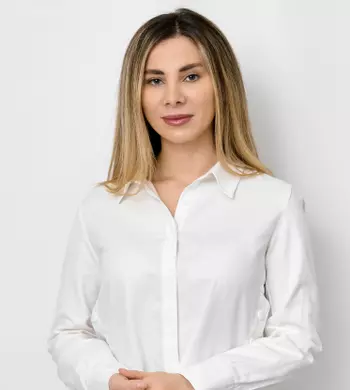 Айша Абадиева